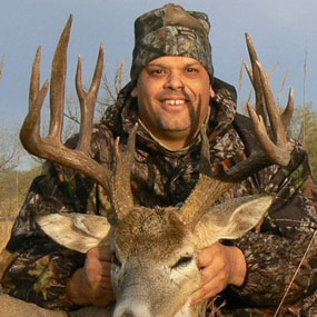 texas trophy whitetail deer hunts in the panhandle